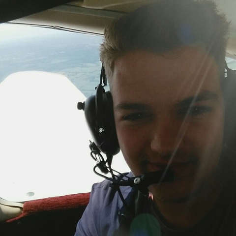 Profile picture for user Carl Bowles